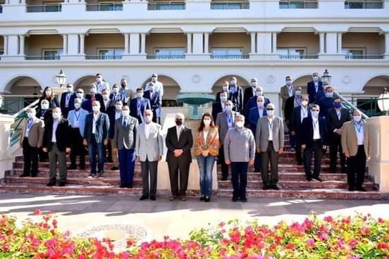 رئيس جامعة أسوان يشيد بورشة عمل هيئة فولبرايت بالغردقة