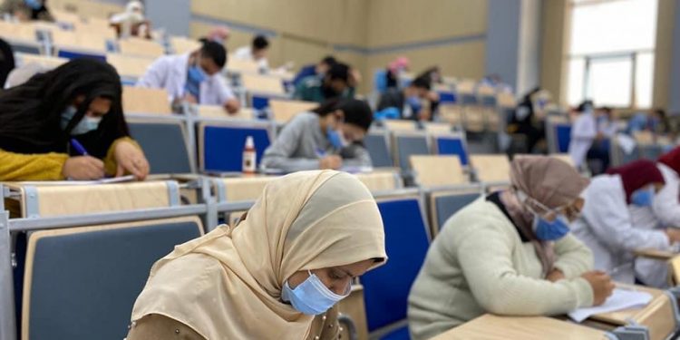 بدء امتحانات الميدتيرم بكليات جامعة سلمان الدولية