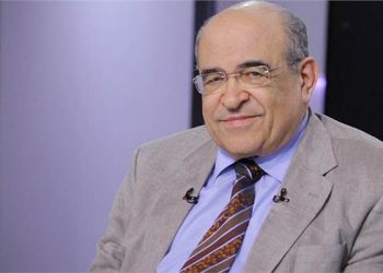 مصطفى الفقي: فيروس كورونا مصنوع ولم يأتِ بالصدفة