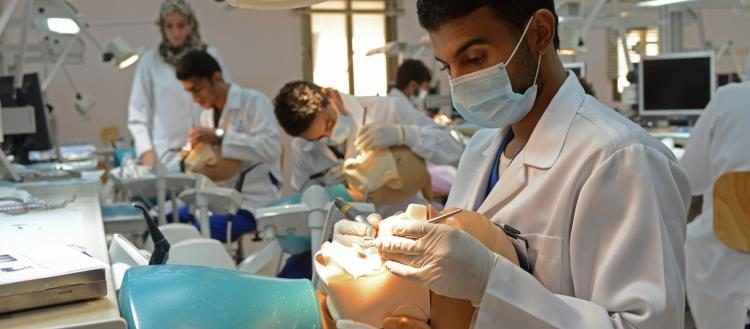 جامعة القاهرة: 43 مليون جنيه تكلفة تطوير مستشفى طب الأسنان على مدار 3 سنوات