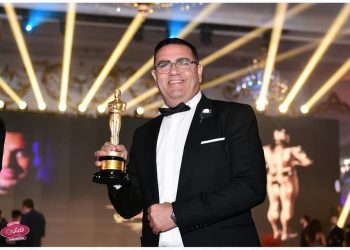 القناوى يفوز بجائزة أفضل طبيب أسنان في الوطن العربى ل 2020