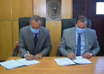 جامعة سوهاج توقع بروتوكول تعاون لتدريب الطلاب والخريجين