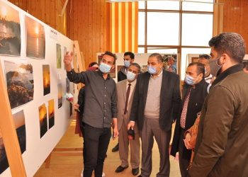 رئيس جامعة كفرالشيخ يفتتح معرض الفنون التشكيلية استعدادًا لـ"إبداع 9"