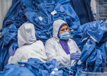 لقاح فيروس كورونا في فرنسا مجانا