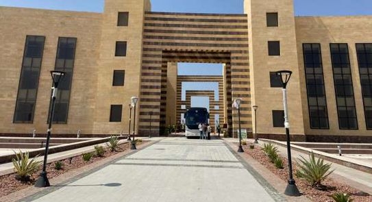 فتح باب التقديم بالجامعات الأهلية للفصل الدراسي الثاني