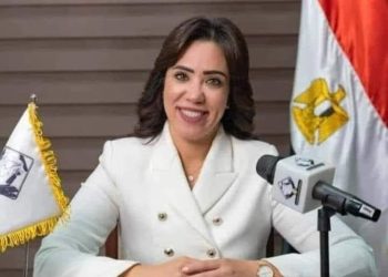 برلمانية تطالب بالتحقيق مع عميد تجارة دمنهور بعد واقعة فصل طالبين