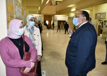 اتحاد الطلاب فوائده كثيرة أهمها إقامة العلاقات مع الناس