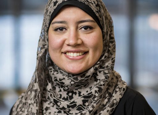 السفارة الأمريكية بالقاهرة تهنئ العالمة المصرية "إلهام فضالي"