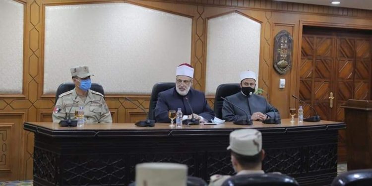 وكيل الأزهر يستقبل وفدًا من كلية القادة والأركان بوزارة الدفاع
