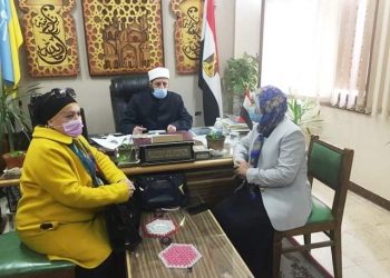 الوكيل الشرعي يستقبل مدير عام رياض الأطفال لمتابعة مناهج الطلاب