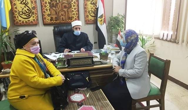 الوكيل الشرعي يستقبل مدير عام رياض الأطفال لمتابعة مناهج الطلاب