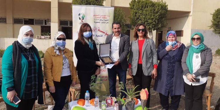 آداب حلوان تنظم ندوات توعوية وورش عمل عن دور الشباب في حماية البيئة