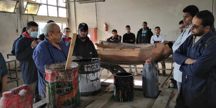 تدريب طلاب جامعة القاهرة الجديدة التكنولوجية بورش هيئة النقل العام