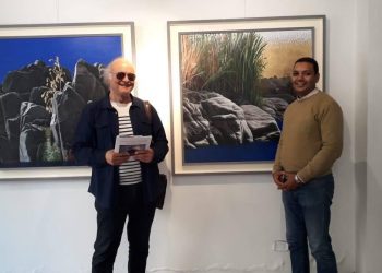 أستاذ مساعد بفنون جميلة الأقصر يفوز بجائزة عالمية لسمبوزيوم للفنون التشكيلية