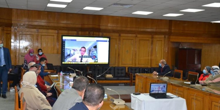 وزير التعليم العالي: تحول رقمى لكل الخدمات بالجامعات المصرية بحلول عام 2022