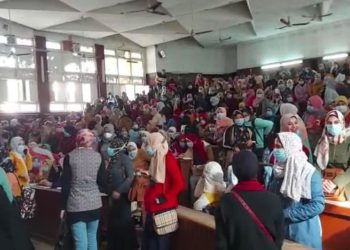 جامعة طنطا تحيل أعضاء هيئة تدريس للتحقيق العاجل بسبب تزاحم الطلاب بالمجمع الطبي