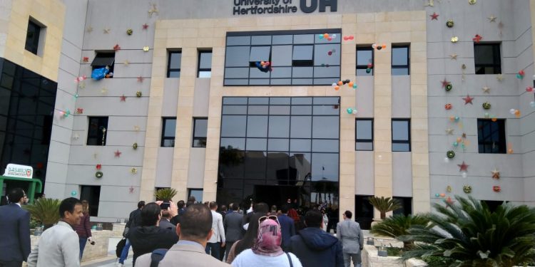 فرع جامعة هيرتفوردشاير بالعاصمة الإدارية : 17 يناير بدء الفصل الدراسي الثاني والدراسة أونلاين