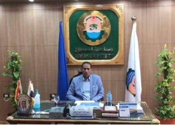 الدكتور أحمد غلاب رئيس جامعة أسوان