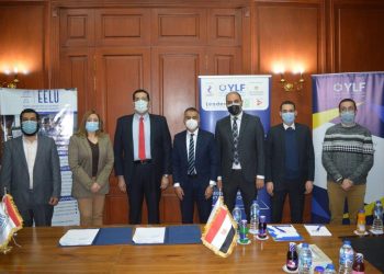 بروتوكول تعاون بين الجامعة الإلكترونية الأهلية ومؤسسة شباب القادة لتنمية مهارات الطلاب