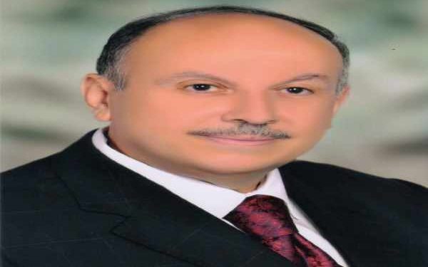 الدكتور عصام خميس