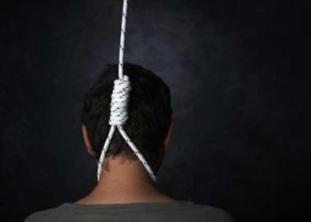 أولياء أمور مصر يعلق على انتحار طالب بسبب ضرب والده 