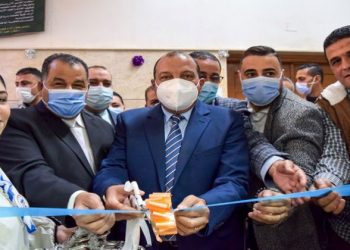 رئيس جامعة بني سويف يفتتح صالة الألعاب الفردية بكلية الآداب