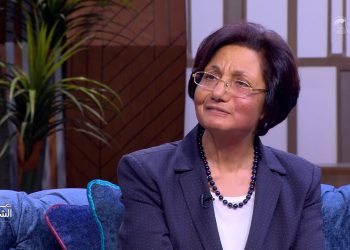 د رجاء منصور رائدة أطفال الأنابيب