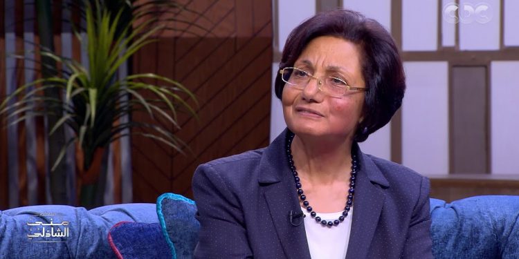 د رجاء منصور رائدة أطفال الأنابيب