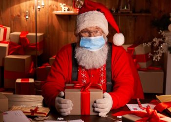 للطلاب.. كيف تحمي نفسك من كورونا بموسم الأعياد؟