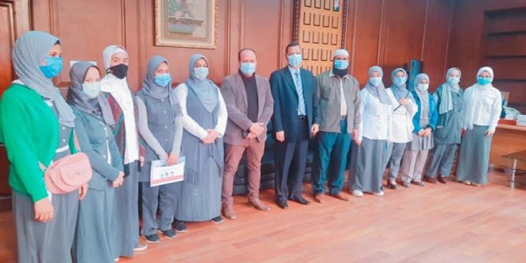 جولة لطالبات المدرسة الصناعية بقويسنا فى جامعة الدلتا التكنولوجية