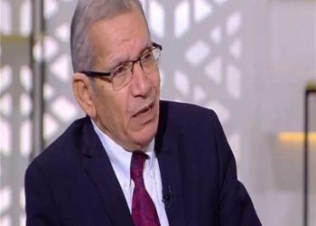 "عندهم تدريبات عملية".. التعليم: لن يتم حذف أي أجزاء من مناهج "الترم الأول"