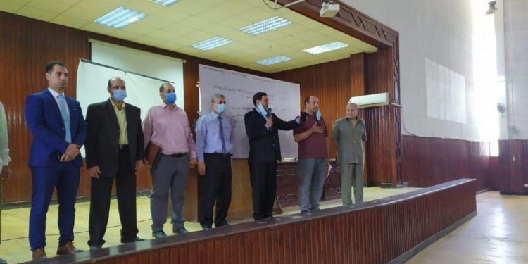 بتطبيق نظام "التعليم الهجين".. انتظام سير العملية التعليمية بكلية التجارة الأزهر بالقاهرة