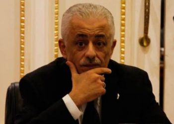 بعد قرارات وزير التربية والتعليم.. هذا موقف المدرسين والعاملين بالمدارس "مستند"