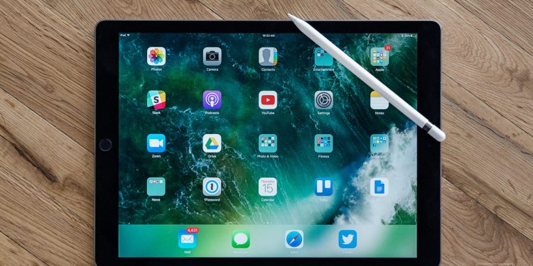 طارق شوق"أمهات مصر" هواتفنا تحولت إلى "مستودع شيتات وملازم" قبل بداية الامتحانات "صور"ي: هذه أفضل المنصات لطلاب الثانوية ويؤكد "الطلاب في عنينا"