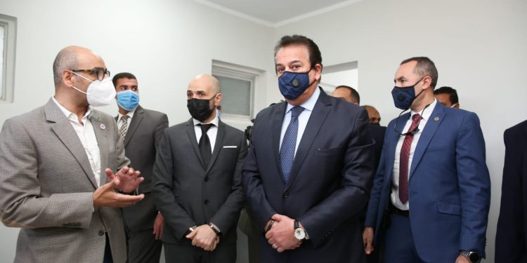تفاصيل افتتاح دار العزل لجامعة مصر للعلوم والتكنولوجيا بحضور وزير التعليم العالي|صور