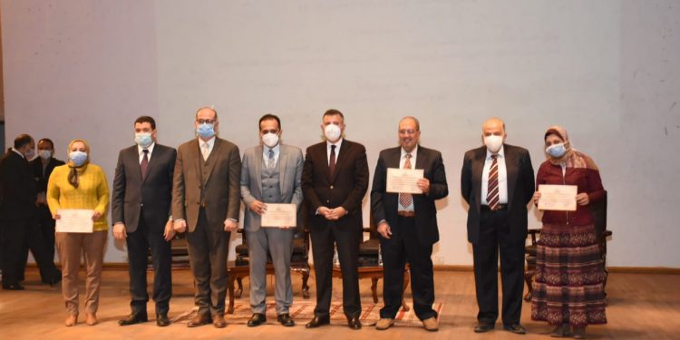 محمود المتيني: 25 فدانا لمشروع جامعة عين شمس الأهلية بكليات تعمل بـ"الساعات المعتمدة"