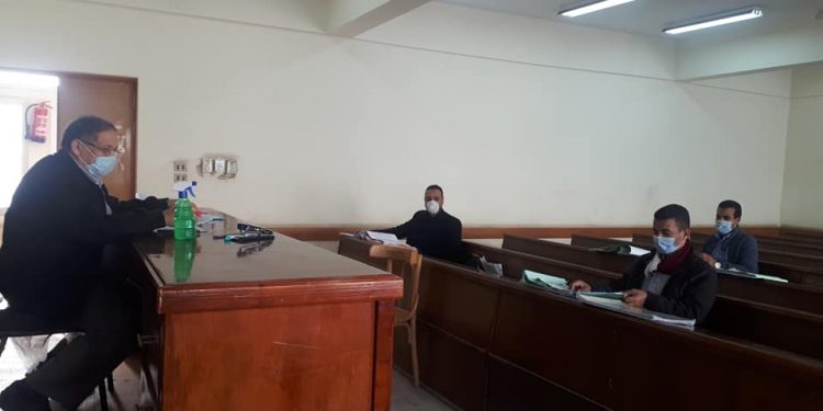 كلية الإعلام الأزهر تواصل أعمال كنترول الفرقة الرابعة وسط إجراءات احترازية