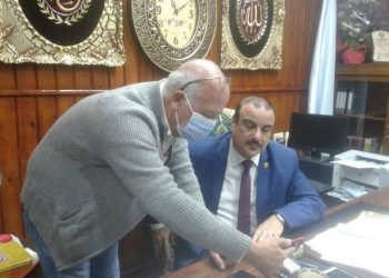 تعليم مطروح: رفع مناهج مدرسة الضبعة النووية على "فيسبوك، زووم"