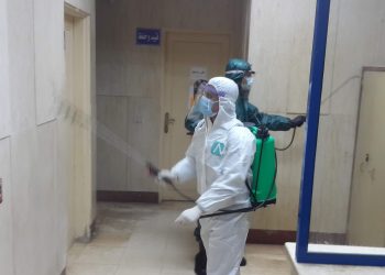 قاعدة مطروح الجوية تعقم ديوان مديرية التعليم بالمحافظة