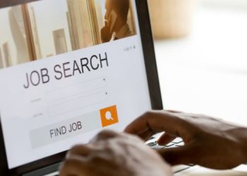 لـ طلاب الجامعات والخريجين.. 3 طرق للحصول على الوظيفة