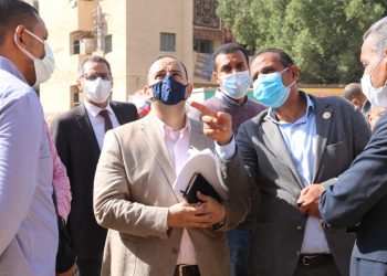 رئيس جامعة أسوان يتفقد المشروعات القومية تمهيدًا لافتتاحها قريبًا