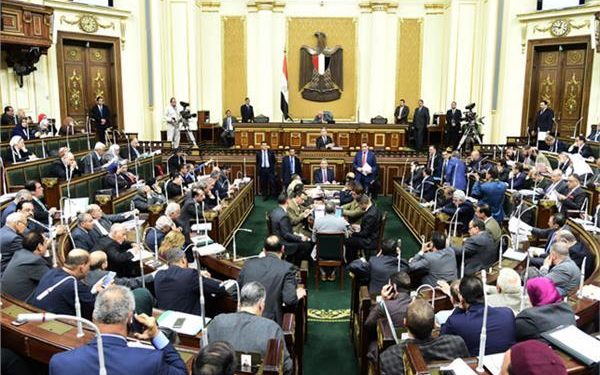 نواب لوزير التعليم: هناك مشكلة في تأهيل المعلمين.. والعوز يدفعهم للدروس الخصوصية