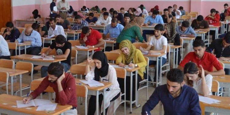أمهات مصر: امتحان طلاب الثالث الإعدادي نهاية العام ضغط وعبء كبير عليهم