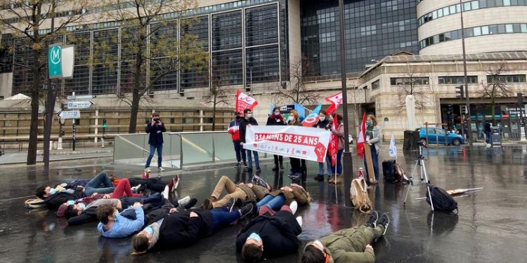 فرنسا.. تظاهرات للاتحادات الطلابية بسبب «صندوق مساعدة العائلات»