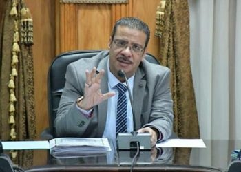 رئيس جامعة قناة السويس