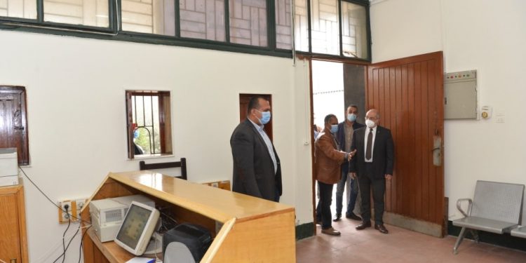 رئيس جامعة أسيوط: تجهيز أكبر مجمع للخدمات المركزية