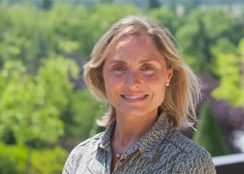 إسبانيا.. جامعة نافارا تجري بحثًا حول «عوامل نجاح الزواج»