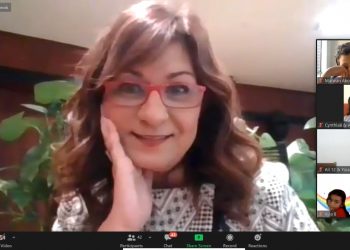 نبيلة مكرم مع اطفال مصريين فى استراليا ومعسكر اتكلم عربى