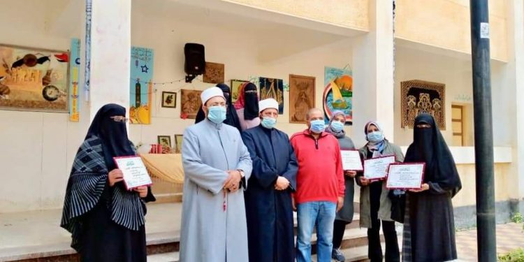 الوكيل الشرعي للإسكندرية الأزهرية يتفقد الورش الفنية لمعاهد برج العرب