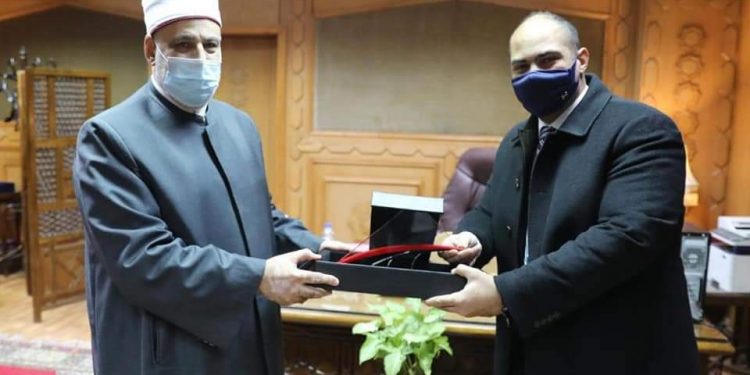 وكيل الأزهر يستقبل رئيس جهاز حماية المنافسة لبحث التعاون المشترك